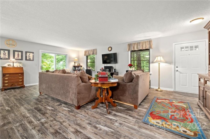 Property image 3 at 13 Ramblewood Trail, Hendersonville, NC 28739