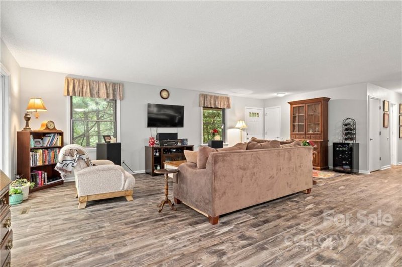 Property image 4 at 13 Ramblewood Trail, Hendersonville, NC 28739