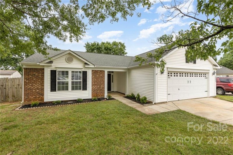 Property image 2 at 5891 Culloden Court, Concord, NC 28027