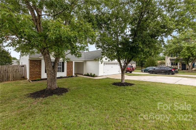 Property image 3 at 5891 Culloden Court, Concord, NC 28027