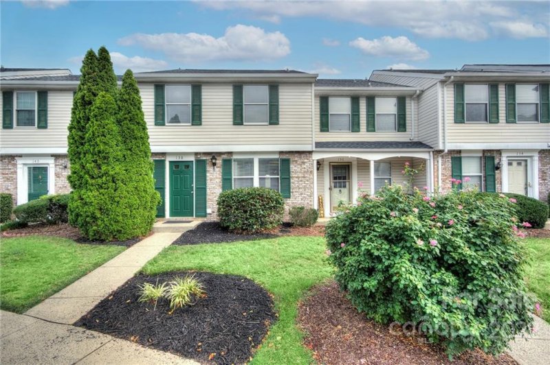 138 Water Oak Drive