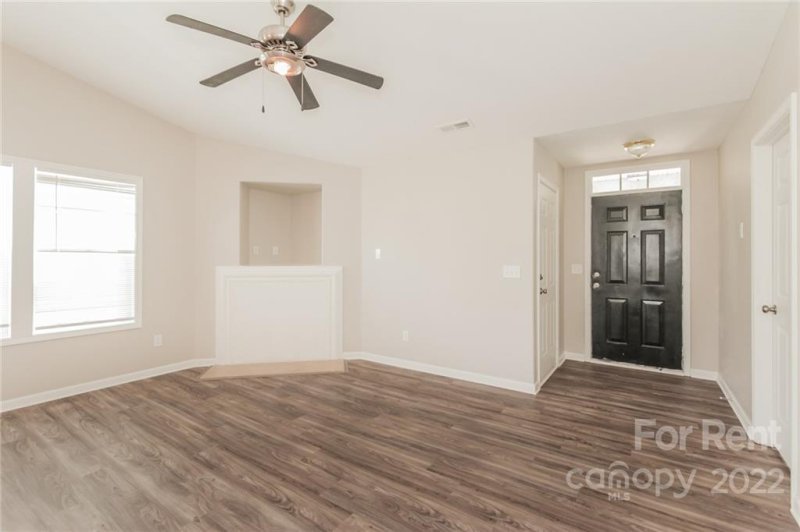 Property image 5 at 2521 Cochrane Drive, Charlotte, NC 28269