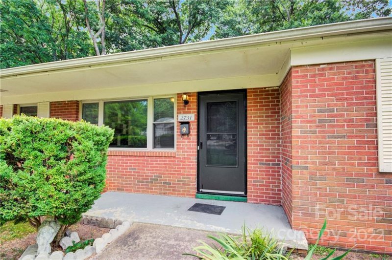 Property image 2 at 2731 Mary Avenue, Gastonia, NC 28052