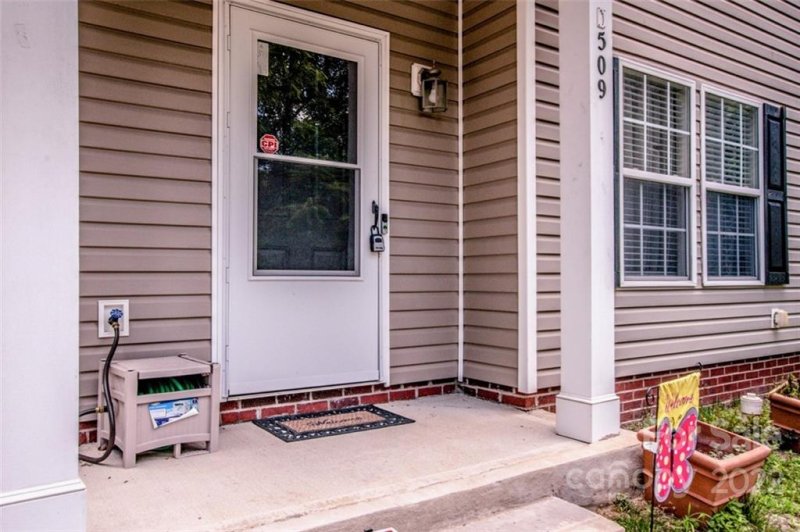 Property image 4 at 509 Underhill Lane, Mooresville, NC 28115
