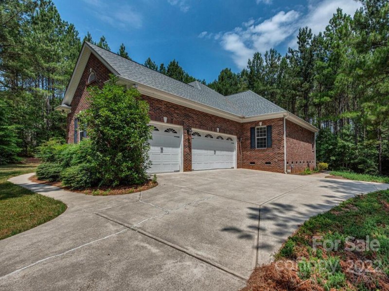 Property image 3 at 1337 Indigo Court, Rock Hill, SC 29730