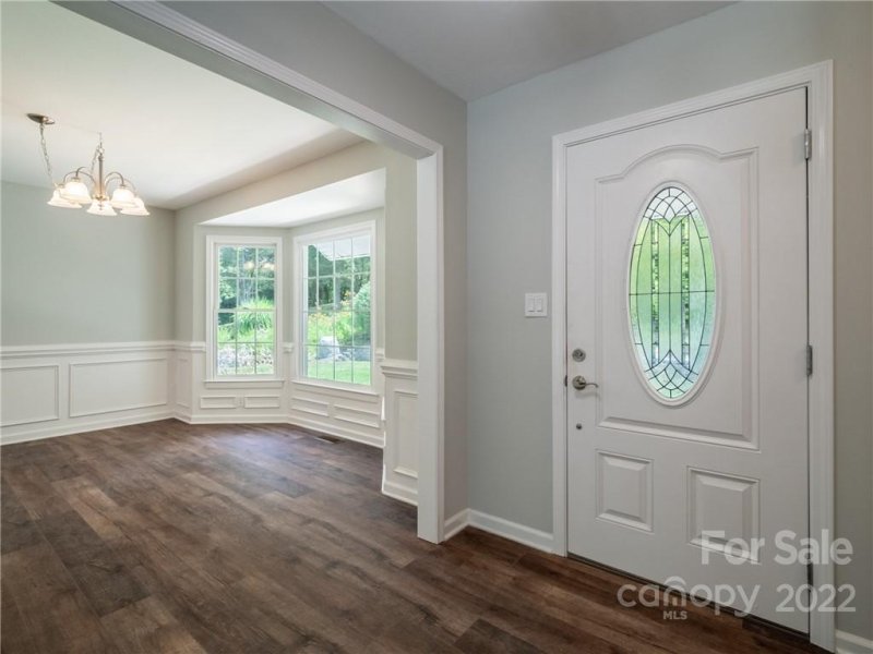 Property image 5 at 21 Moriah Lane, Asheville, NC 28803