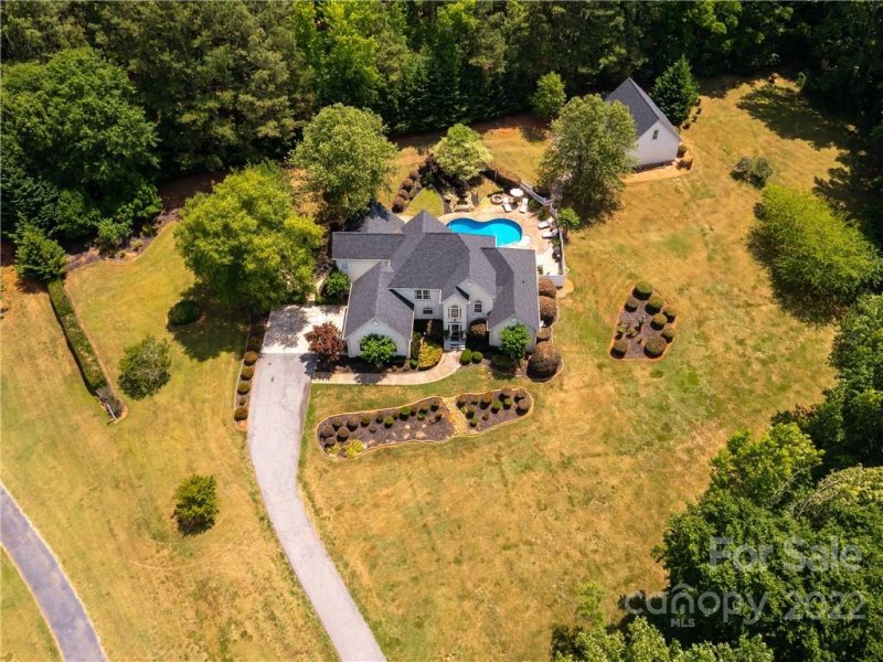 Property image 2 at 347 Benford Drive, Boiling Springs, SC 29316