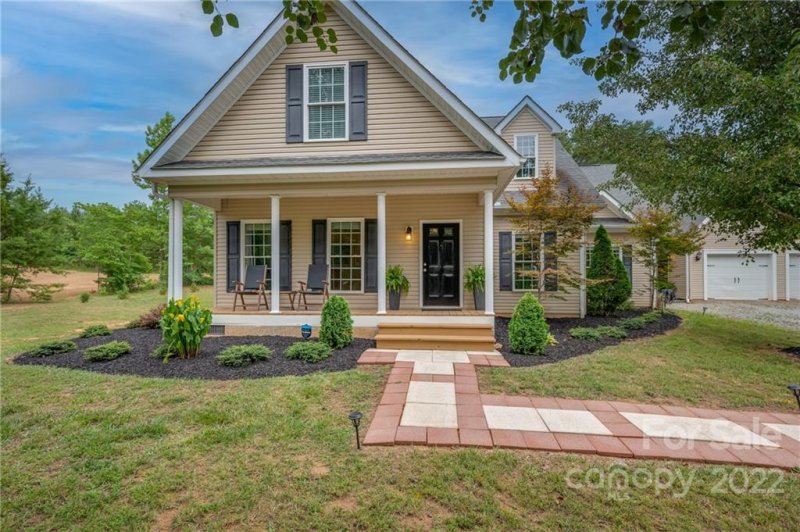 1043 Hooper Creek Road