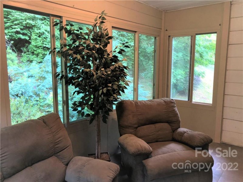 Property image 4 at 660 Britton Creek Drive, Hendersonville, NC 28791