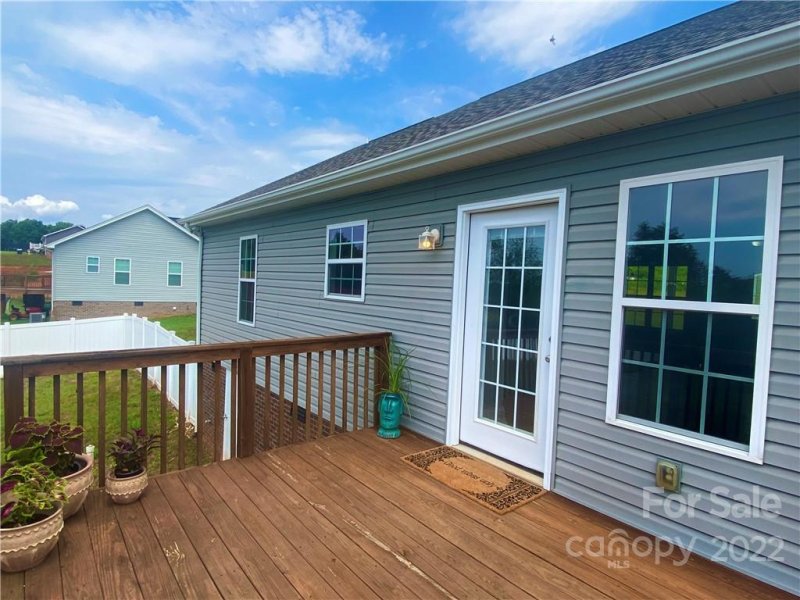 Property image 2 at 200 Stable Brook Lane, Taylorsville, NC 28681