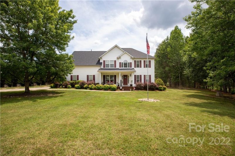 Property image 4 at 409 Galliant Fox Court, York, SC 29745