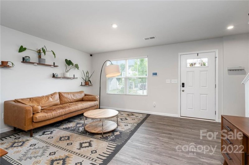 Property image 3 at 5325 Merwyn Avenue, Charlotte, NC 28215