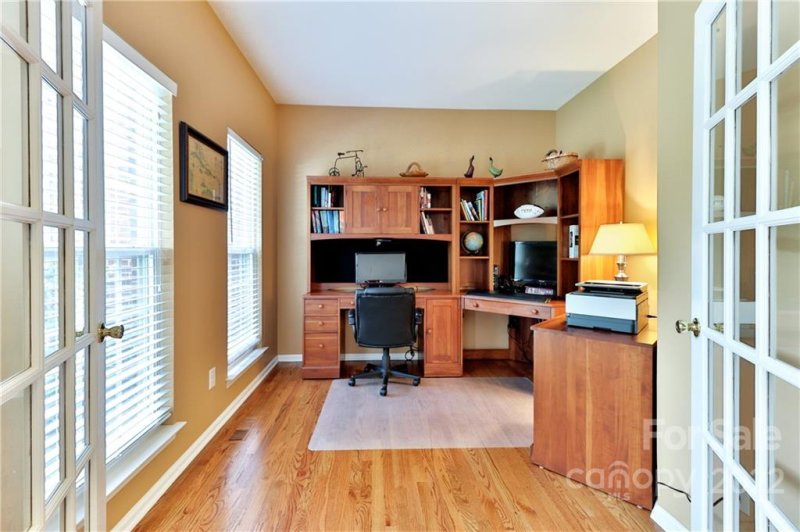 Property image 4 at 15615 Donnington Drive, Charlotte, NC 28277