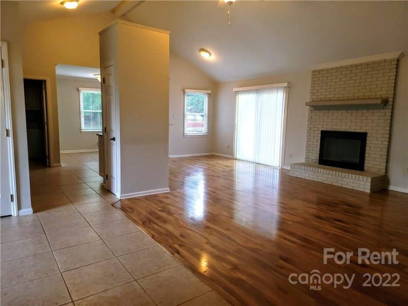 Property image 5 at 14016 Carriage Lake Drive, Charlotte, NC 28273