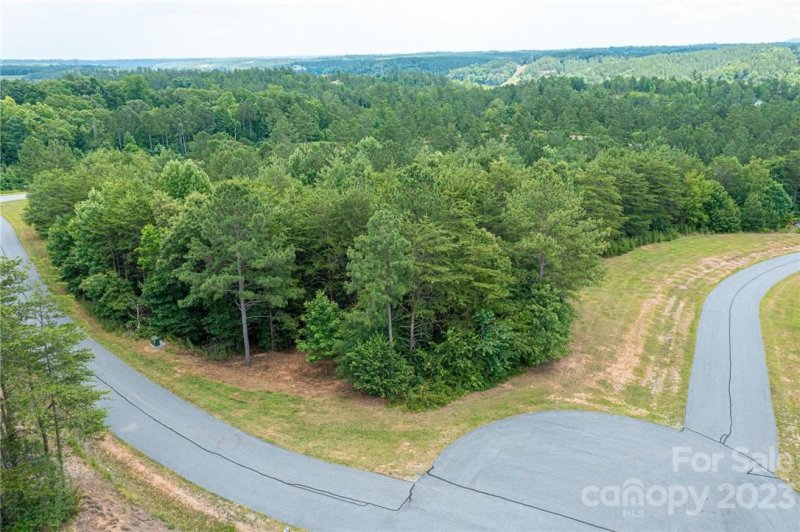 Property image 3 at 1417 Edgewater Trail, Granite Falls, NC 28630