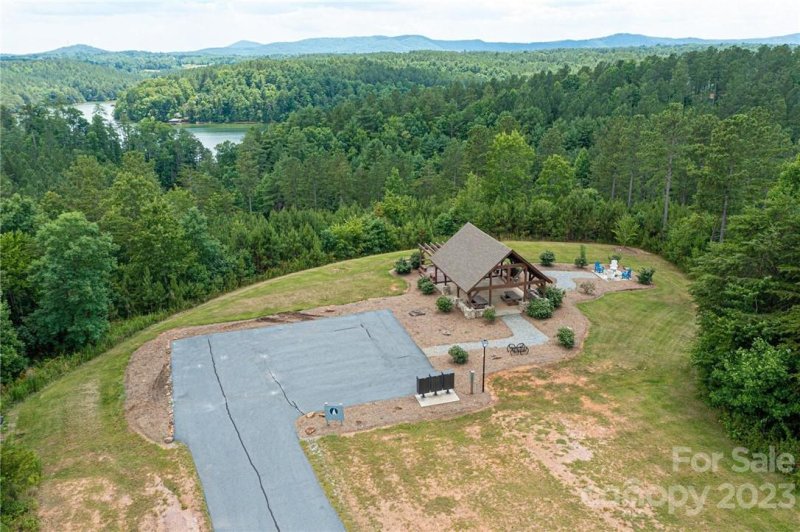 Property image 4 at 1417 Edgewater Trail, Granite Falls, NC 28630