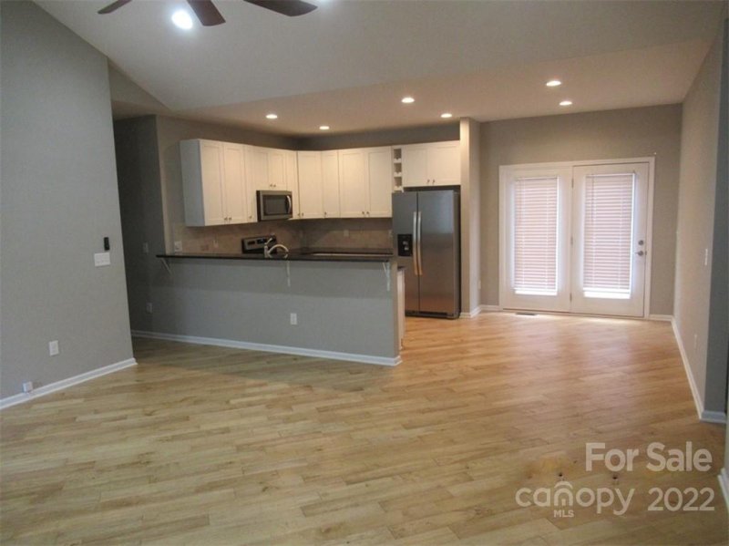 Property image 4 at 4574 River Run Circle, Hickory, NC 28602