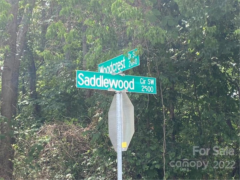 2690 Woodcrest Drive