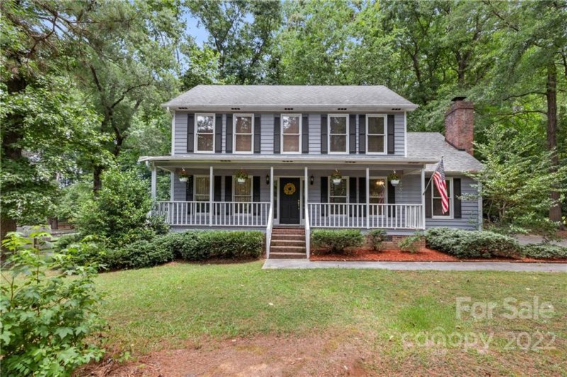 2132 Wentworth Drive
