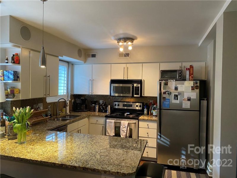 Property image 2 at 227 Dotger Avenue, Charlotte, NC 28207