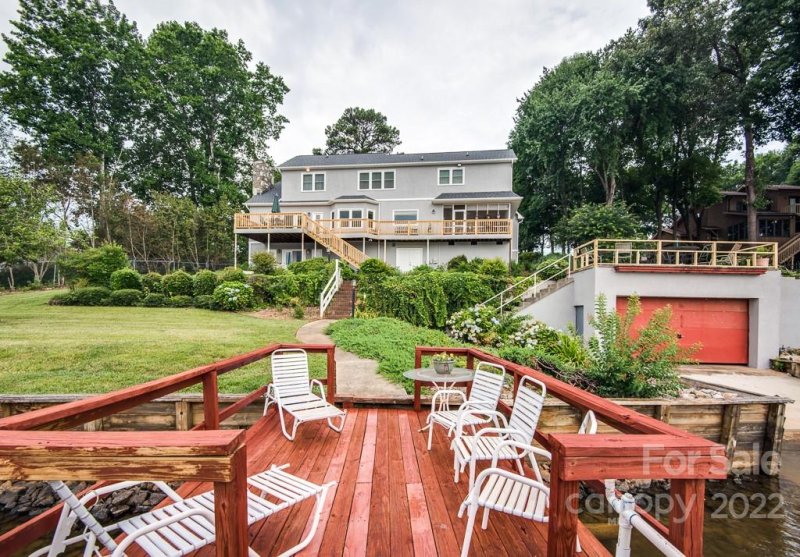 Property image 2 at 59 S Point Lane, Taylorsville, NC 28681