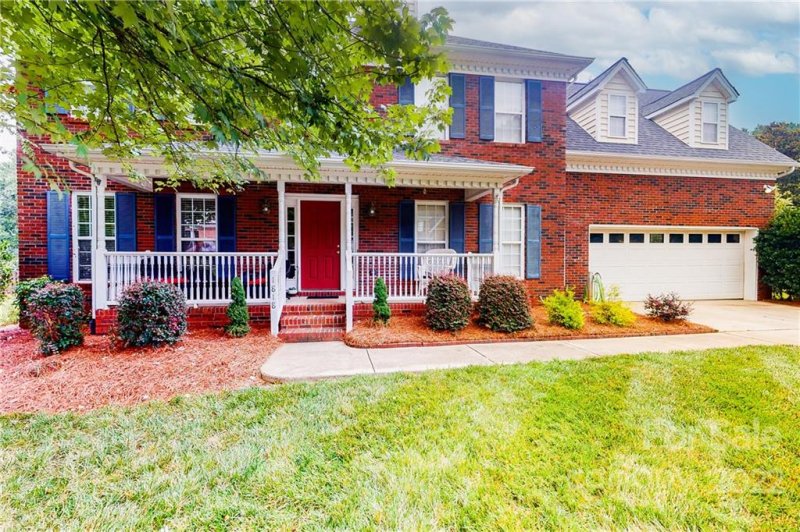 Property image 2 at 1818 Abbotsford Court, Gastonia, NC 28056