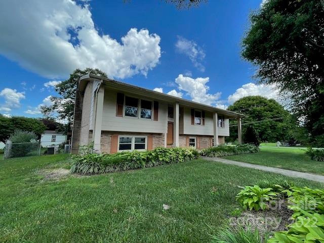 Property image 2 at 2332 24th Street, Hickory, NC 28601