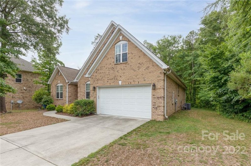 Property image 2 at 6017 Albiza Drive, Harrisburg, NC 28075