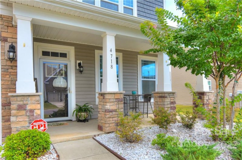 Property image 2 at 4718 Brightfalls Way, Charlotte, NC 28213
