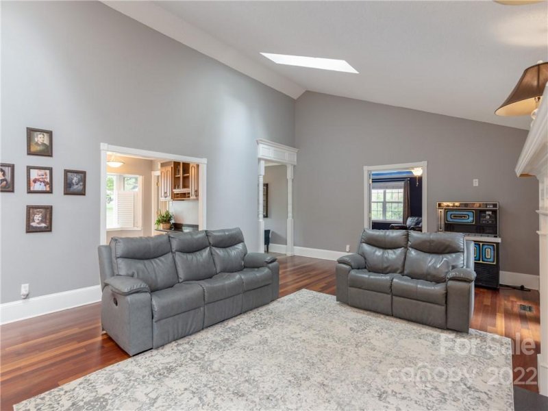 Property image 5 at 1 Park Ridge Court, Asheville, NC 28803