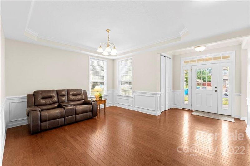 Property image 3 at 1117 Mckee Farm Lane, Belmont, NC 28012