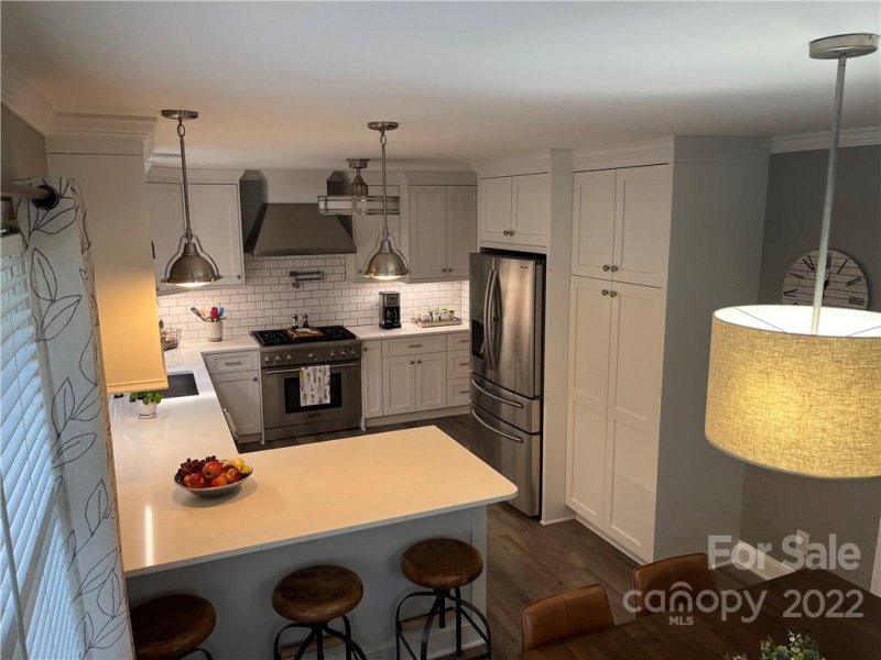 Property image 5 at 1048 Eaglewood Avenue, Charlotte, NC 28212