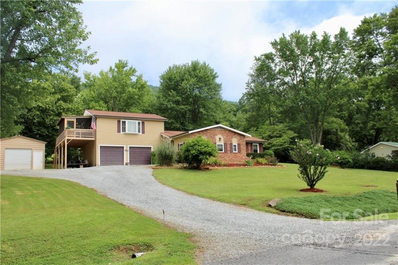 Property image 4 at 198 Cashdon Drive, Mills River, NC 28759