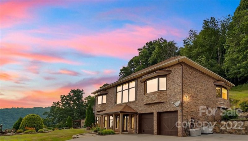 Property image 2 at 1445 Grandeur Heights, Clyde, NC 28721