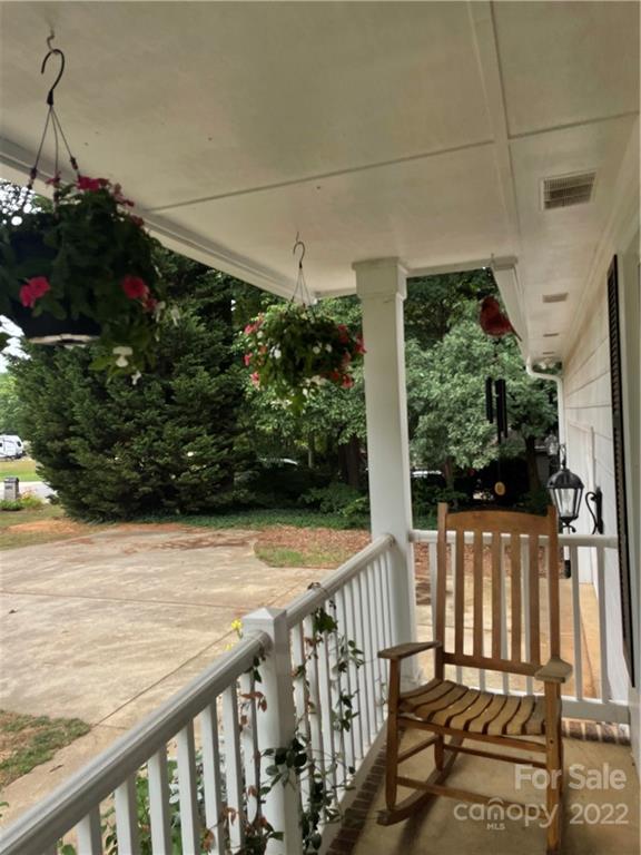 Property image 3 at 6917 Forest Manor Drive, Denver, NC 28037