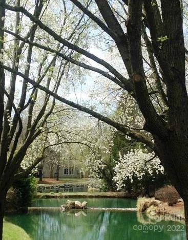 2524 Stradbrook Drive