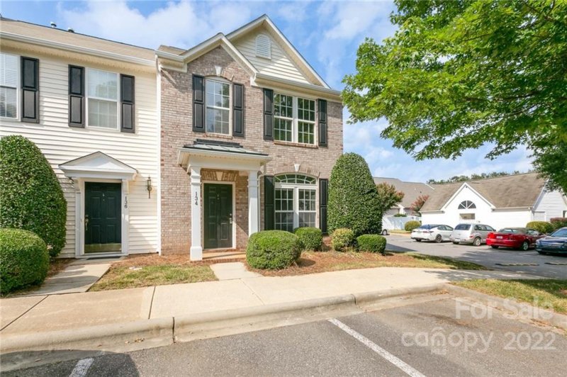 Property image 2 at 134 Talbert Town Loop, Mooresville, NC 28117