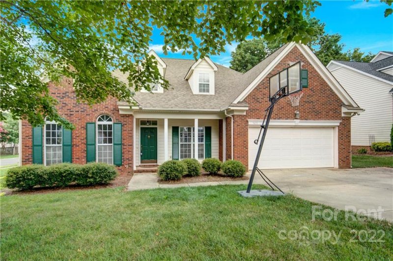 Property image 3 at 9410 Olivia Lane, Charlotte, NC 28277