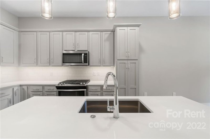 Property image 5 at 2401 Euclid Avenue, Charlotte, NC 28203