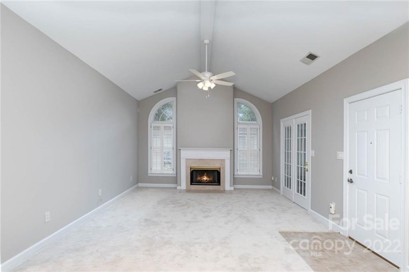 Property image 3 at 11348 Olde Turnbury Court, Charlotte, NC 28277