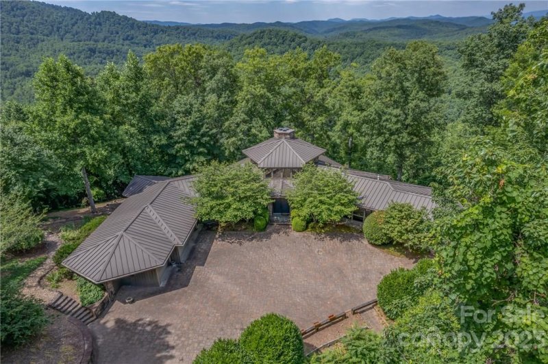 Property image 4 at 130 Piney Ridge Lane, Saluda, NC 28773