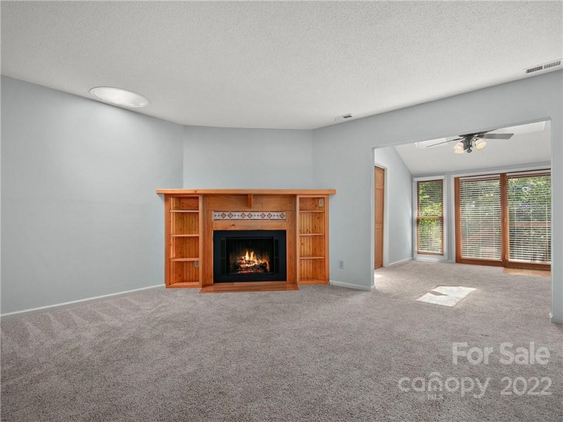 Property image 3 at 16 Spears Avenue, Asheville, NC 28801