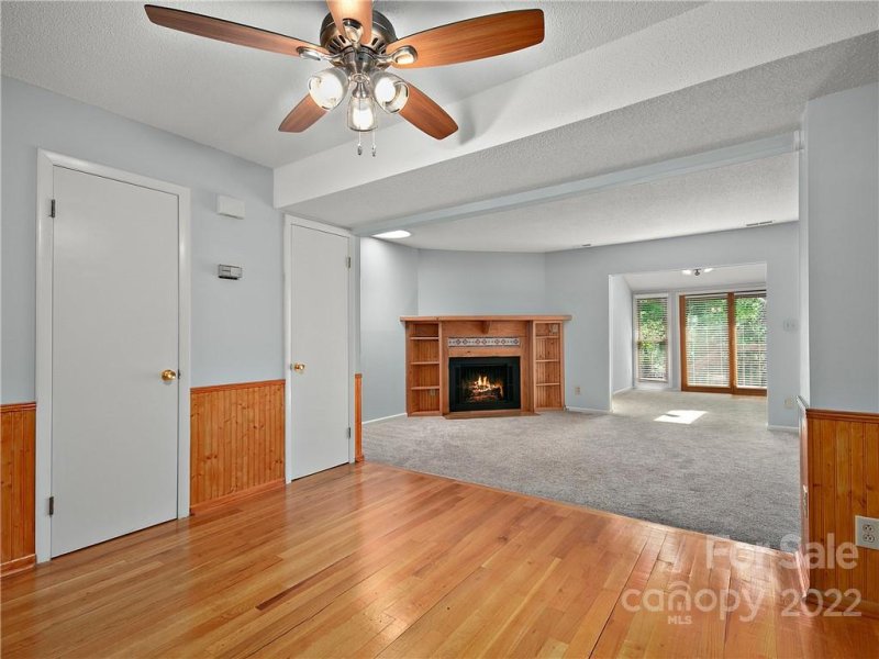 Property image 5 at 16 Spears Avenue, Asheville, NC 28801