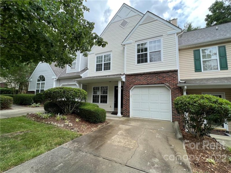 8433 Southgate Commons Drive