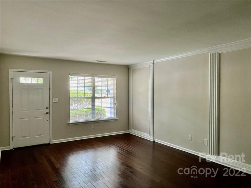 Property image 2 at 8433 Southgate Commons Drive, Charlotte, NC 28277