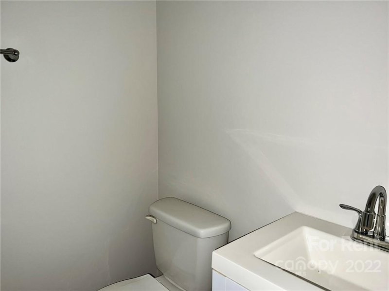 Property image 3 at 8433 Southgate Commons Drive, Charlotte, NC 28277