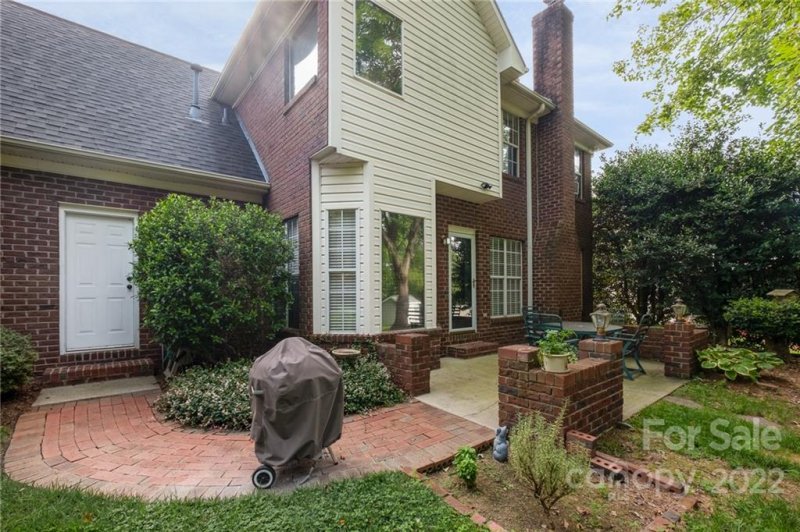 Property image 4 at 644 Gable Oaks Lane, Concord, NC 28027