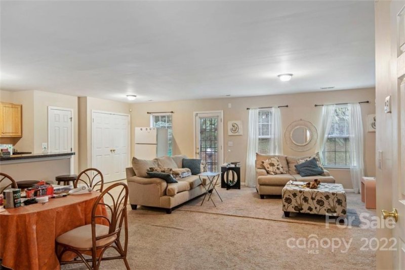 Property image 3 at 644 Stillgreen Lane, Charlotte, NC 28214