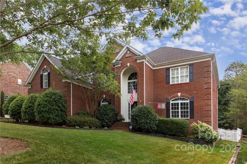 Property image 2 at 14937 Long Bow Lane, Huntersville, NC 28078