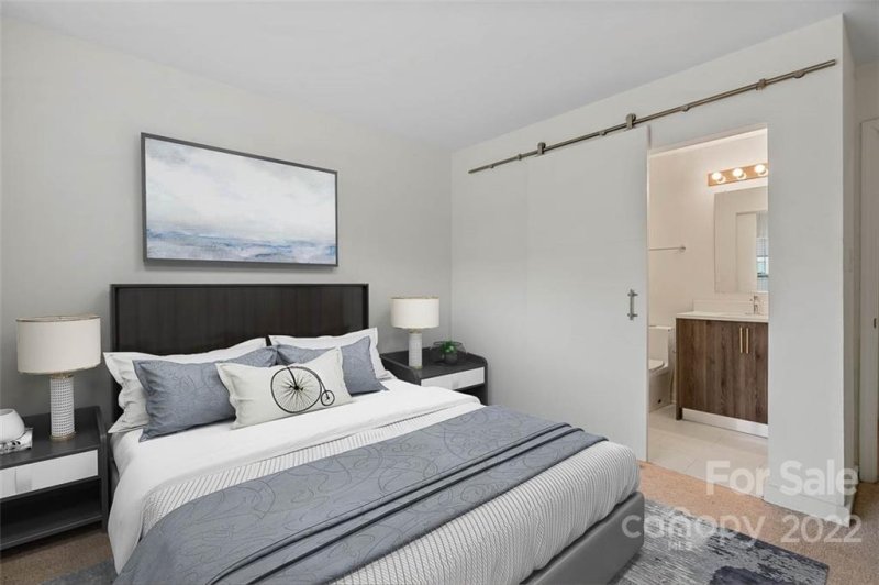 1525 Briar Creek Road